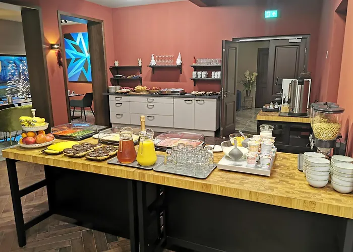 Parkzicht 4* 法尔肯堡