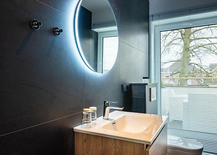 Parkzicht 4* 法尔肯堡